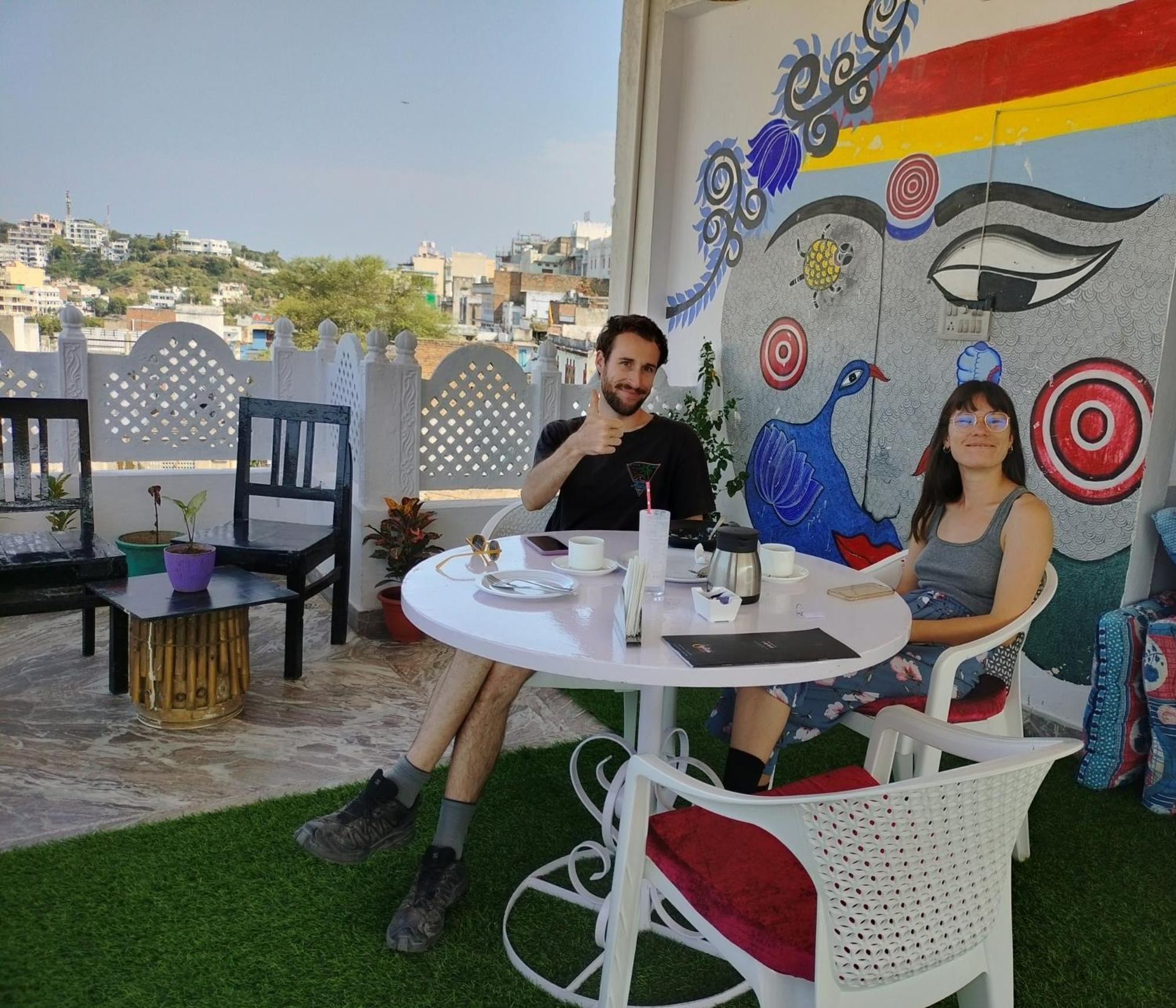 Krishna Stay Guest House Удайпур Екстериор снимка