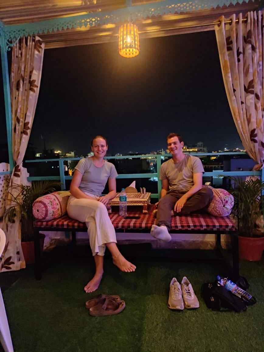 Krishna Stay Guest House Удайпур Екстериор снимка