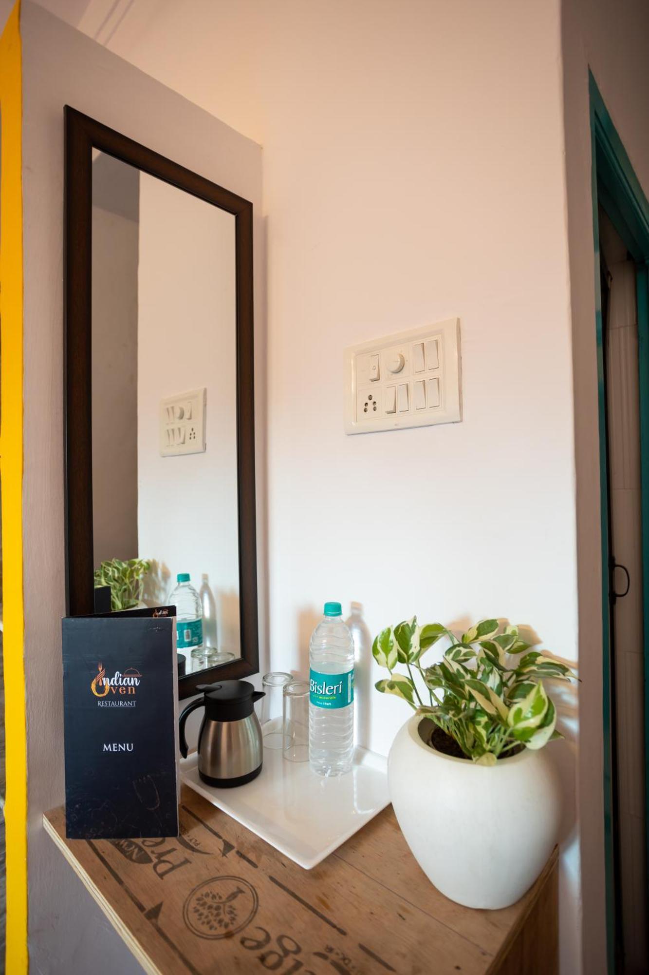 Krishna Stay Guest House Удайпур Екстериор снимка